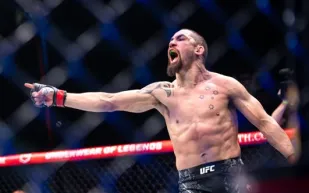  بالضربة القاضية السريعة .. ويتاكر يهزم أليسكروف في UFC بالرياض