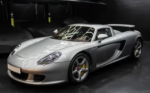 سيارة Porsche Carrera GT موديل 2006 للبيع في مزاد بأكثر من 1.2 مليون يورو