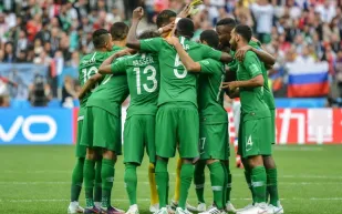 الأخضر السعودي يكتسح باكستان بثلاثية ويتأهل رسميًا للتصفيات النهائية للمونديال