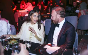 قائمة الفائزين في أول حفل WWD لتوزيع جوائز الأزياء السعودية في الرياض | فيديو