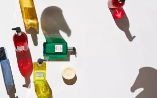 مجموعة Le Bain للعناية الشخصية من Hermes..  انتعش برائحة عطورك المفضلة