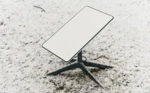 "سبيس إكس" تطرح هوائيات "ستارلينك ميني" المحمولة