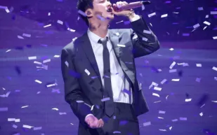 عضو فريق BTS يستعد للمشاركة في أولمبياد باريس 2024