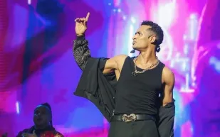 الفنان محمد رمضان يصفع شابًا بالساحل الشمالي.. ما القصة؟ (فيديو)