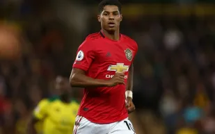 منع نجم مانشستر يونايتد الإنجليزي من قيادة سيارته لمدة 6 أشهر.. ما السبب؟