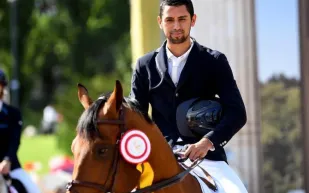 كم تبلغ ثروة الفارس المصري نائل نصار زوج ابنة بيل غيتس؟