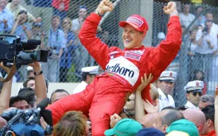 مقابل 12 مليون جنيه إسترليني: تفاصيل صادمة عن قضية ابتزاز مايكل شوماخر