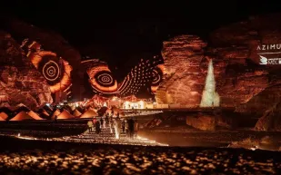 فعالية "أزمث" الاستثنائية تعود إلى العُلا في نسختها الرابعة على التوالي بعنوان "حتى شروق الشمس"