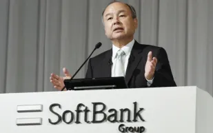 الملياردير ماسايوشي سون يخسر 5 مليارات دولار في يوم واحد!