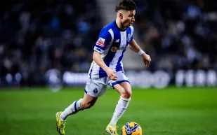  رئيس بورتو يحسم موقف انتقال نجم الفريق إلى الهلال 