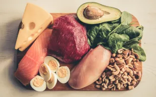 "IDip".. نظام غذائي جديد من عنصرين فقط لإنقاص الوزن