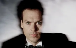 بعد تسجيل "Beetlejuice 2" لإيرادات قياسية.. كم تبلغ ثروة مايكل كيتون؟