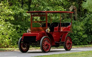 سيارة "Packard" موديل 1902 للبيع في مزاد مقابل 600 ألف دولار