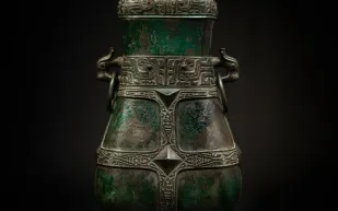 وعاء برونزي إمبراطوري من الصين القديمة للبيع في مزاد بـ 5 ملايين دولار