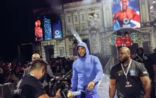 انطلاق تدريبات الملاكمين في نزال "Riyadh Season Card Wembley Edition"