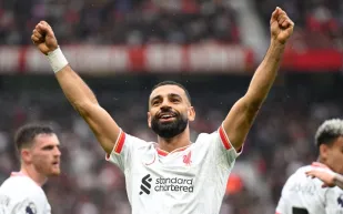 "صلاح" ثالثًا.. من هم أصحاب أعلى الرواتب في الدوري الإنجليزي؟