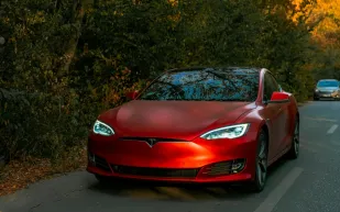  10 أكتوبر القادم.. "تسلا" تكشف عن خدمة "روبوتاكسي" ذاتية القيادة 