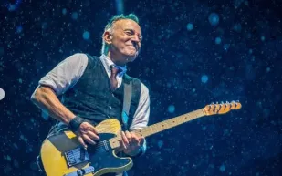 المغني "بروس سبرينجستين" يكشف سر ثروته المليارية!