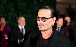 الجمعة القادمة.. "جوني ديب" يفتتح معرضه الفني "مجموعة من الأشياء"