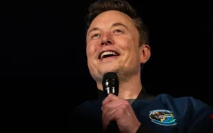 مفاوضات بين "إيلون ماسك" ومؤسسات خليجية لتمويل شركته الجديدة للذكاء الاصطناعي