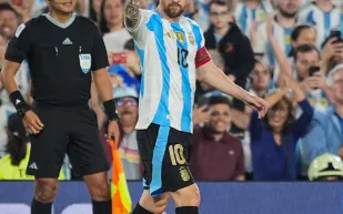 "ميسي" يتحدث عن موعد اعتزاله وموقفه من المونديال 