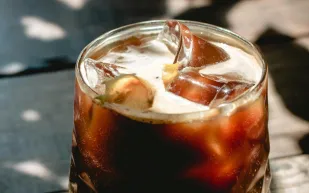 ما الذي يحدث لجسمك لو ابتعدت عن شرب الكولا