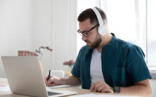 كيف تدير "تروس" عقلك وتركيزك وتتحكم في "الموضع الأزرق"؟ 