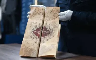 بيع قطع ديكور سينمائية من أفلام هاري بوتر  بـ 4.4 مليون إسترليني