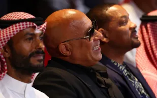 نجوم مهرجان البحر الأحمر السينمائي الدولي على السجادة الحمراء (صور)