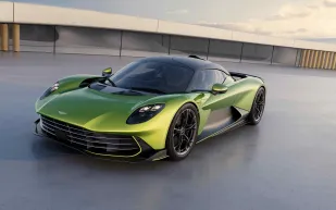 سيارة Aston Martin Valhalla.. انطلقت أخيرًا بفخامة وسحر خاص