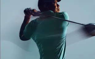 "تايجر وودز" يعترف بآلامه ويضع مستقبله في الجولف على المحك!