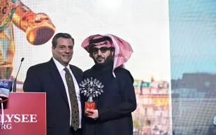 تركي آل الشيخ يُمنح جائزة "رجل العام" من المجلس العالمي للملاكمة