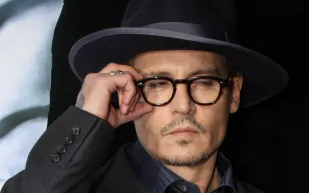 محبو "جوني ديب" يخسرون آلاف الدولارات بسبب الاحتيال!