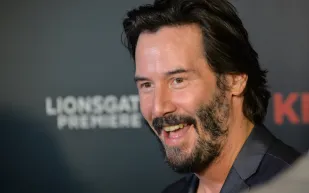 بعد عام من سرقتها بطريقة هوليودية من منزله في "أمريكا".. العثور على ساعات النجم "كيانو ريفز" في "تشيلي"!