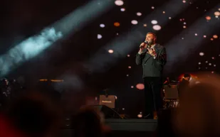 رامي صبري ونانسي عجرم يشعلان أجواء حفل موسم الرياض (فيديو)