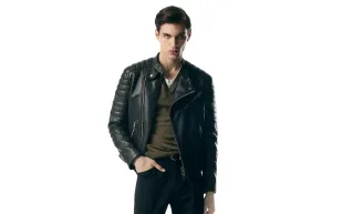 بين الكلاسيك والكاجوال.. السترات الجلدية موضة متجددة لا تنتهي