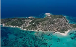 بسعر يبدأ من 302 مليون دولار.. "جزيرة مالديف التركية" للبيع في مزاد