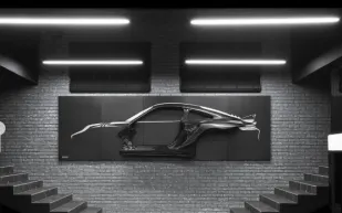 مليونير يحول حطام سيارته الباجاني زوندا إلى لوحة تزين قصره (فيديو)