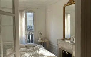 احذر وضع "المرايا" في مواجهة السرير!