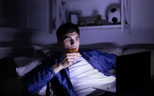 مشاهدة أفلام الرعب قد تساعد في حرق السعرات الحرارية! (دراسة)