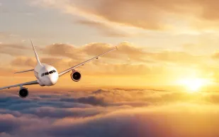 السفر النخبوي وعالمه الفاخر: أرقى نوادي الطائرات الخاصة في العالم