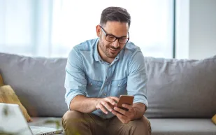 "الهوس بالرسائل النصية" قد يؤدي لأضرار كارثية على صحة القلب!