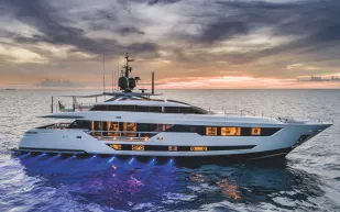 يخت Ferretti SODAN رحابة بروح رياضية