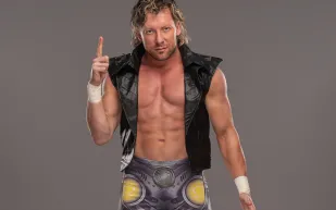 كيني أوميجا يحقق انتصارًا حاسمًا في AEW DYNAMITE ضد بليك كريستيان