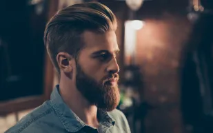 الإقبال المفاجئ على زراعة اللحية.. هل يستحق المظهر المخاطر؟
