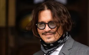 جوني ديب يعود للكاميرا بإعلان جديد في إسبانيا