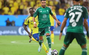 محرز يتصدر المشهد الآسيوي ويقود الأهلي لنهائي الحلم