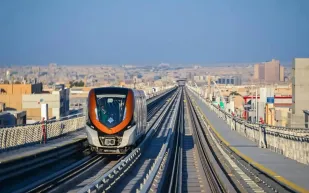 محطتان جديدتان في المسار البرتقالي لقطار الرياض: تعرف على طرق شراء التذاكر والحجز عبر درب