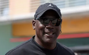 بثروة قياسية.. مايكل جوردن يتفوق على رونالدو وتايغر وودز 