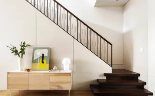 كلير دانس وهيو دانسي يبيعان منزلهما في نيويورك مقابل 9.9 مليون دولار